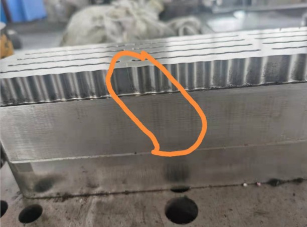 哪個(gè)模具鋼韌性最好？LG模具鋼韌性是DC53的8-9倍，韌性好到?jīng)]有同行兄弟